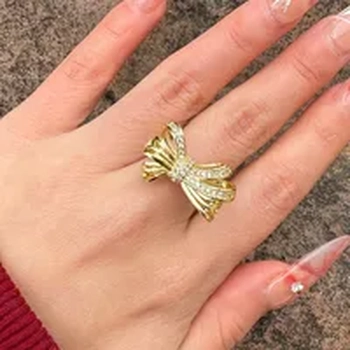 Bella Bow Ring