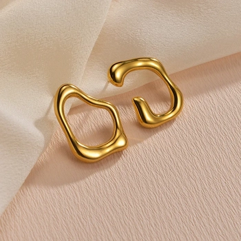 CoreGlow Studs