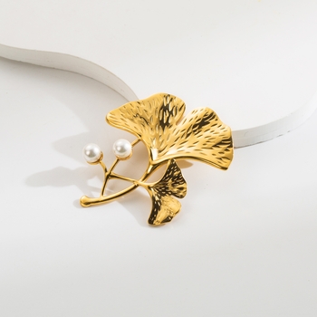 Elara Leaf Brooch
