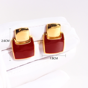 Elara Studs