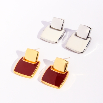 Elara Studs