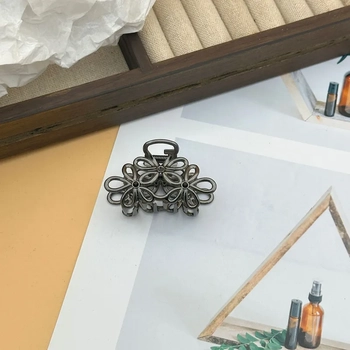 Bloom Hollow Hair Claw - Black 